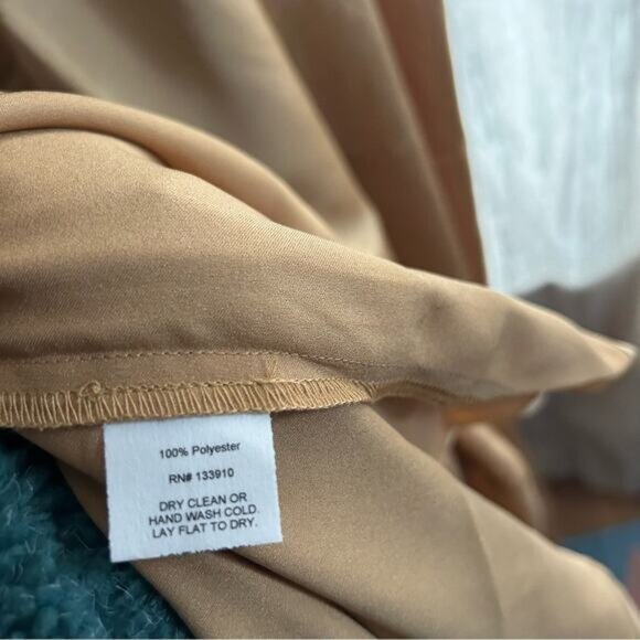 Show Me Your Mumu Rome Twist Gown True Gold Luxe Satin Maxi Dress‎ NWT Size XS - Picture 5 of 8